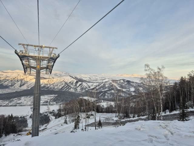 Нашей компанией закончено строительство канатной дороги "Лифт 10" ВК Манжерок